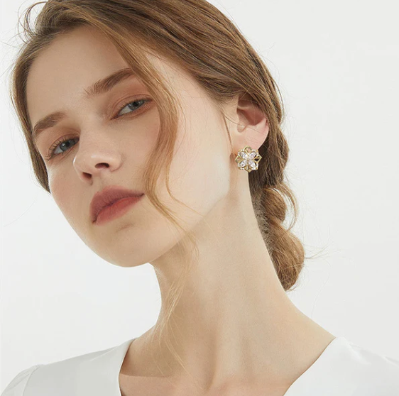 Aretes Flor Giratoria